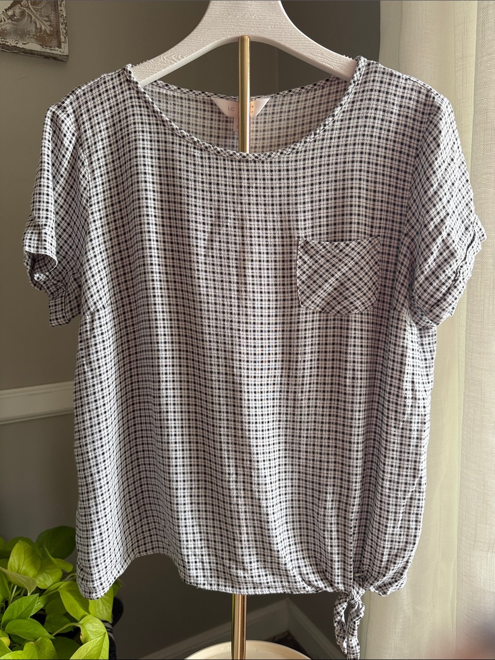LC Lauren Conrad Black and White Gingham Short Sleeve Tie-Hem Top